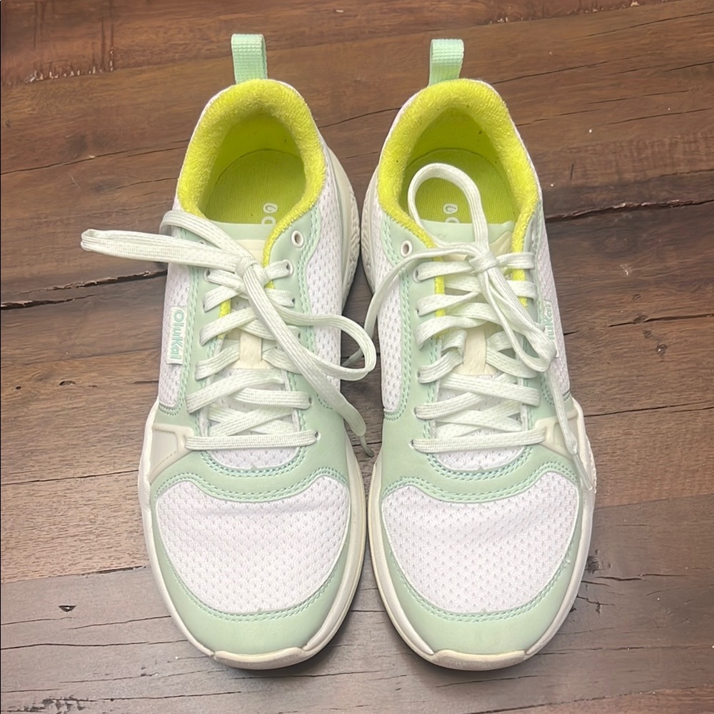 Olukai Anau court sneakers. Bright white/pale green. Women size 6.5.
